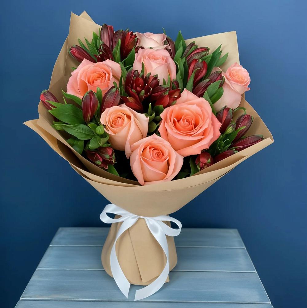 Букет цветов из: Розы и Альстромерии в Челябинске