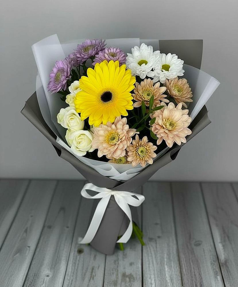 Букет цветов из: Розы, Герберы и Хризантемы в Челябинске