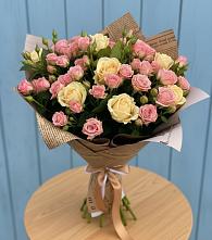 Букет цветов из:  Розы в Челябинске